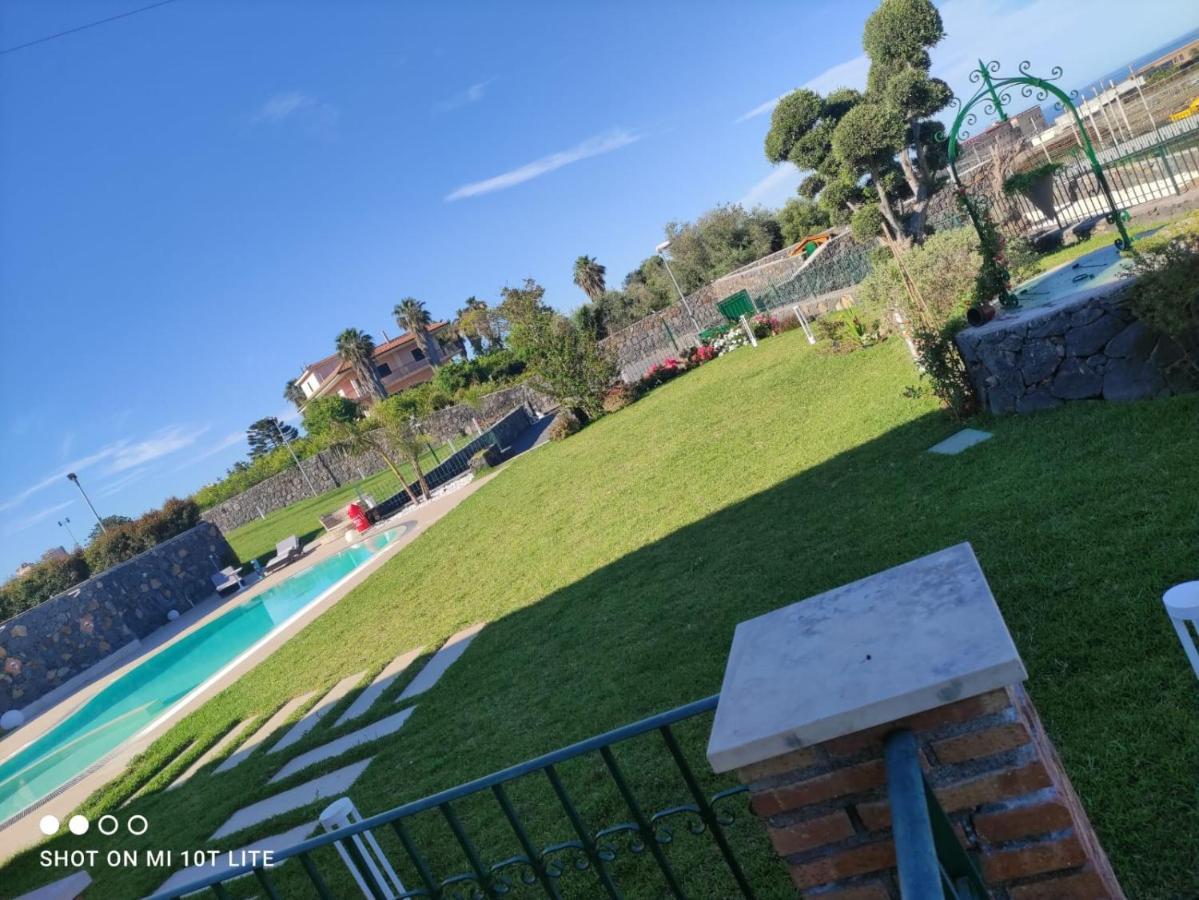 VILLA PARADISO con piscina in esclusiva Acireale Esterno foto